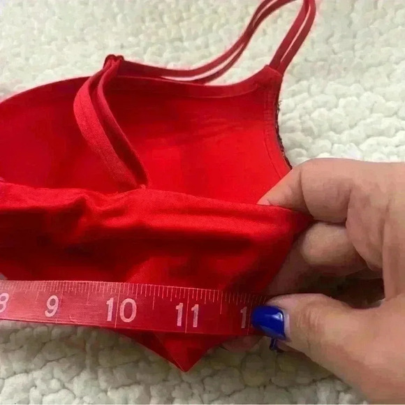 Victoria’s Secret Very Sexy Red Pad Push Up Lace Removable Straps Bra Size 32D - Picture 13 of 13